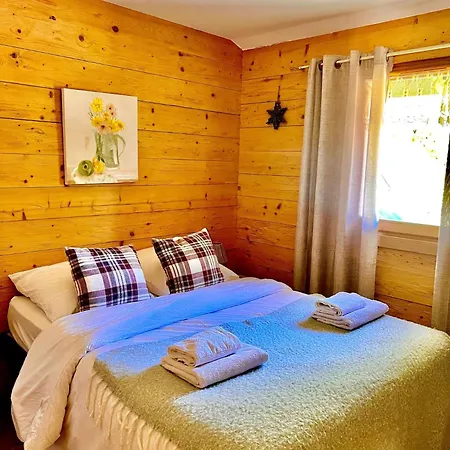 Charming Family For 8 People, With Private Hot Tub Les Clefs