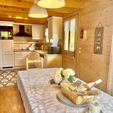 Charming Family For 8 People, With Private Hot Tub Chalet Les Clefs