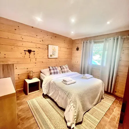 Charming Family For 8 People, With Private Hot Tub * Les Clefs