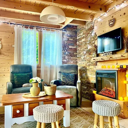 Charming Family For 8 People, With Private Hot Tub